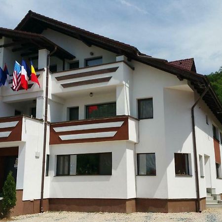 Rosenville Rîşnov Eksteriør bilde