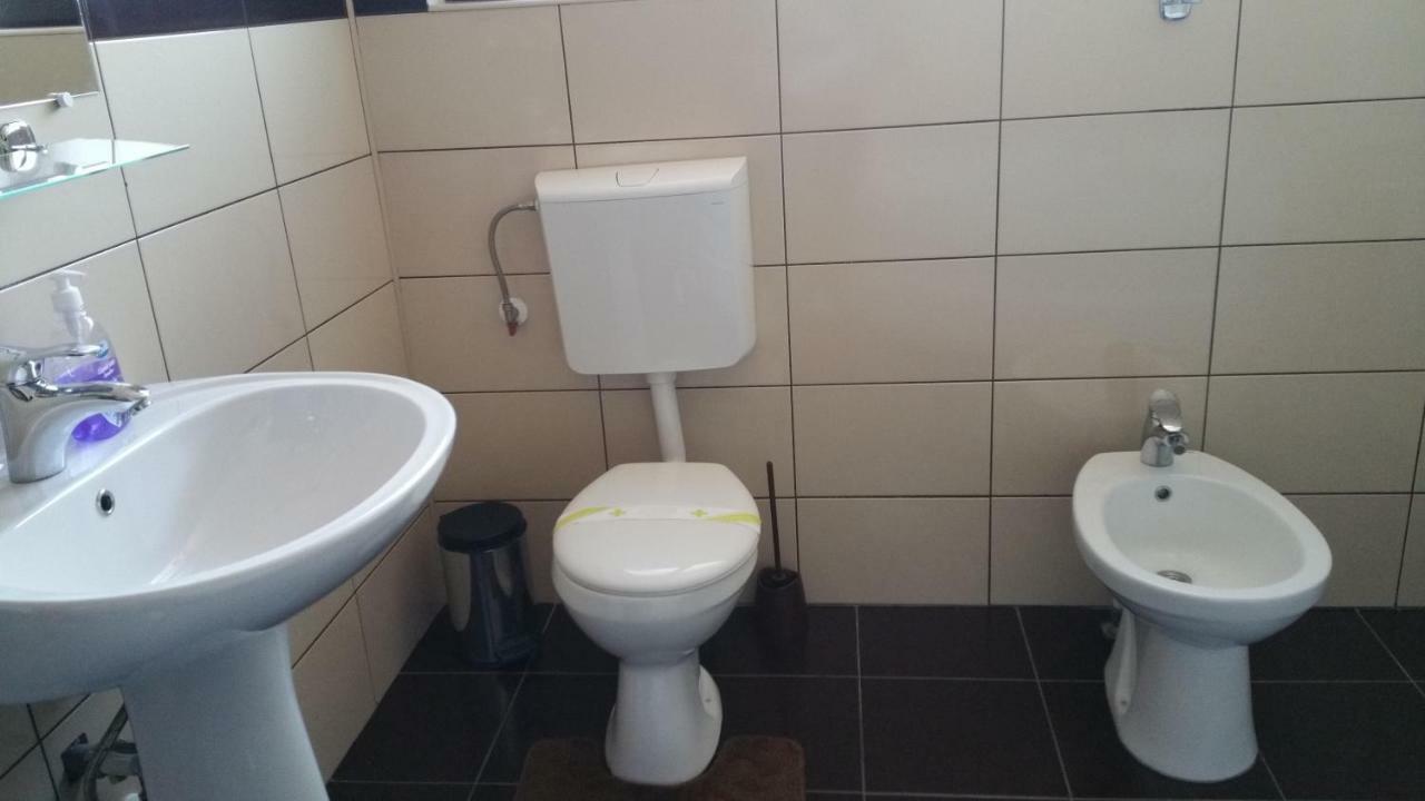 Rosenville Rîşnov Eksteriør bilde